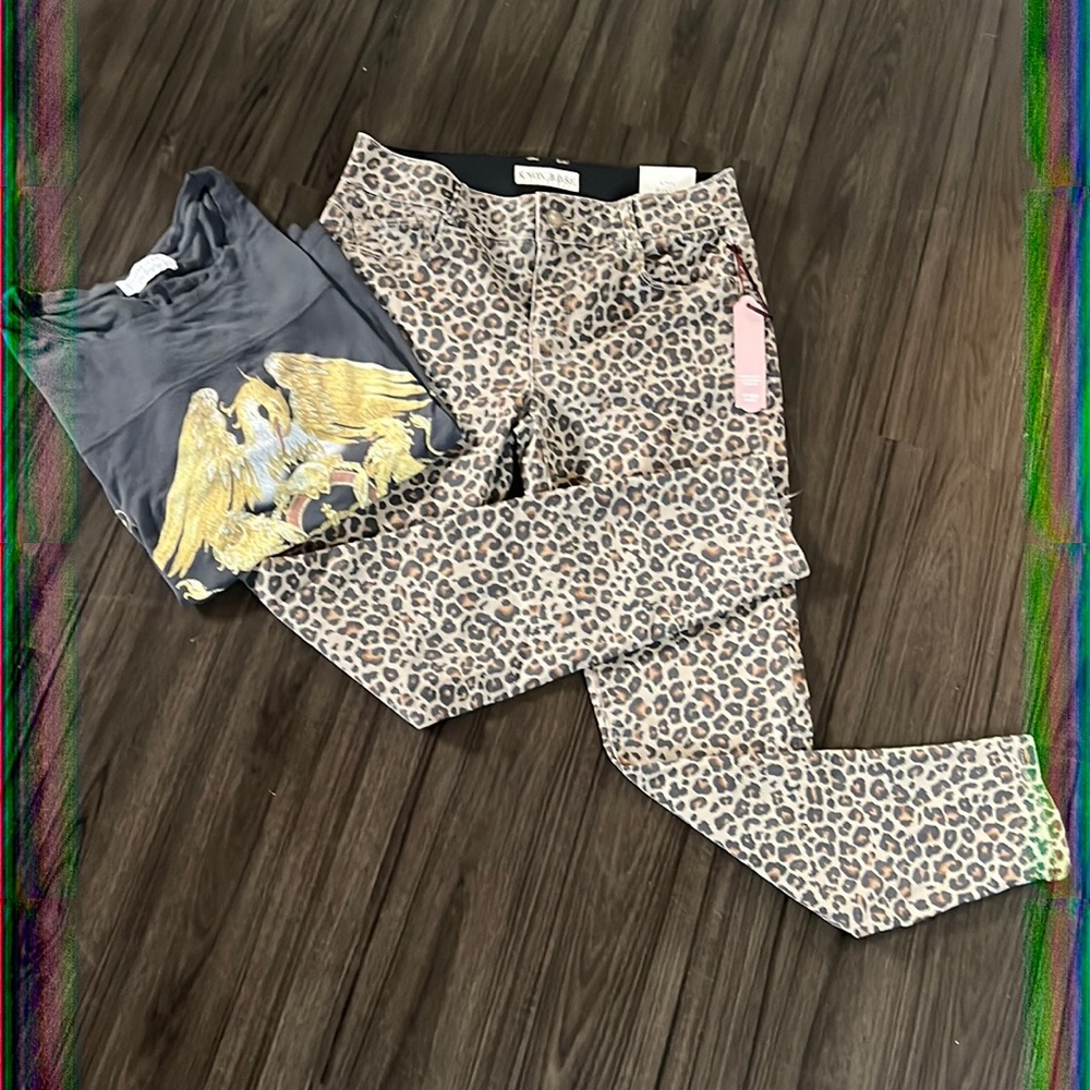 Adorable mid-rise  size 8 NWT Knox Rose jeans